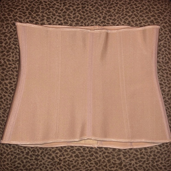 Waist Trainer never worn size Medium - Picture 3 of 5